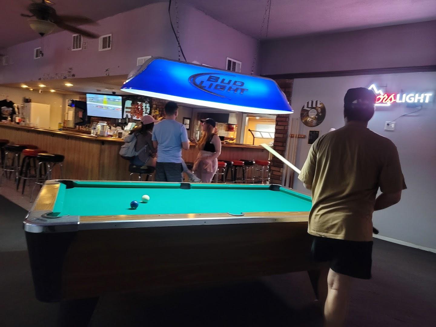 Five Fingers Pub